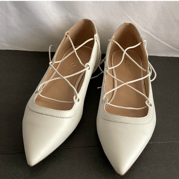 NIB Aldo Women‘s Leather lace-up Loafer White Alize-x-70 US 7.5M - Picture 3 of 12